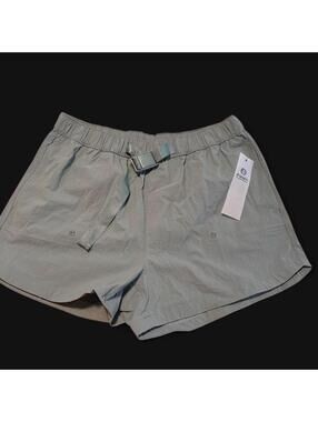 Mono B Women’s green Belted Utility Shorts AP-B1145 Size Large NWT